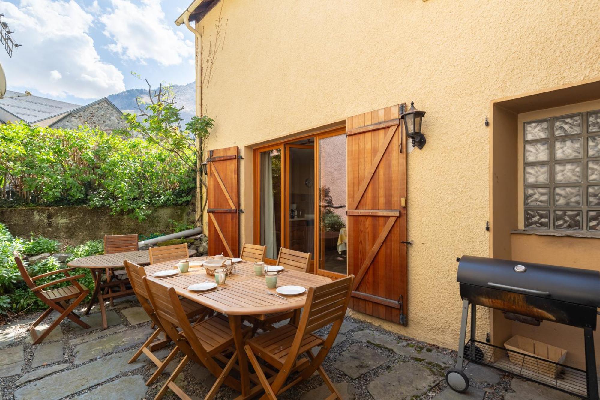 La Petite Maison Des Montagnes 吕兹-圣索沃尔 外观 照片